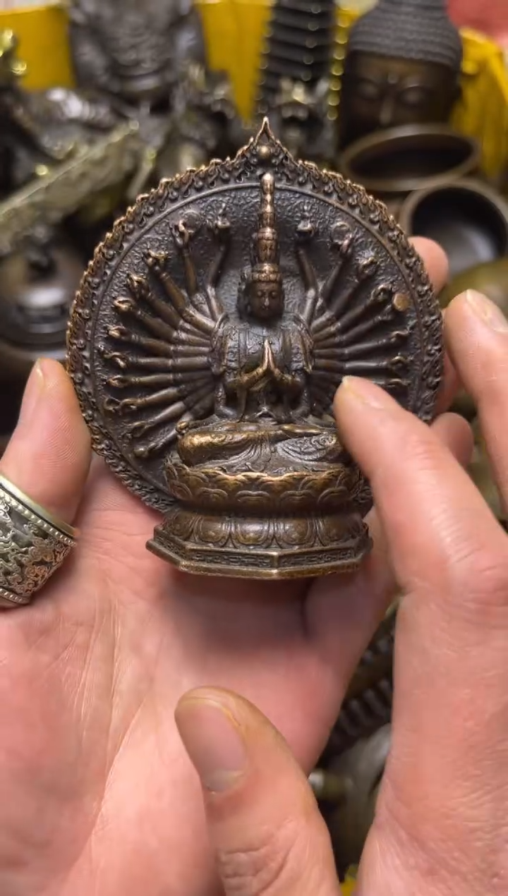 精美铜器，点击下单