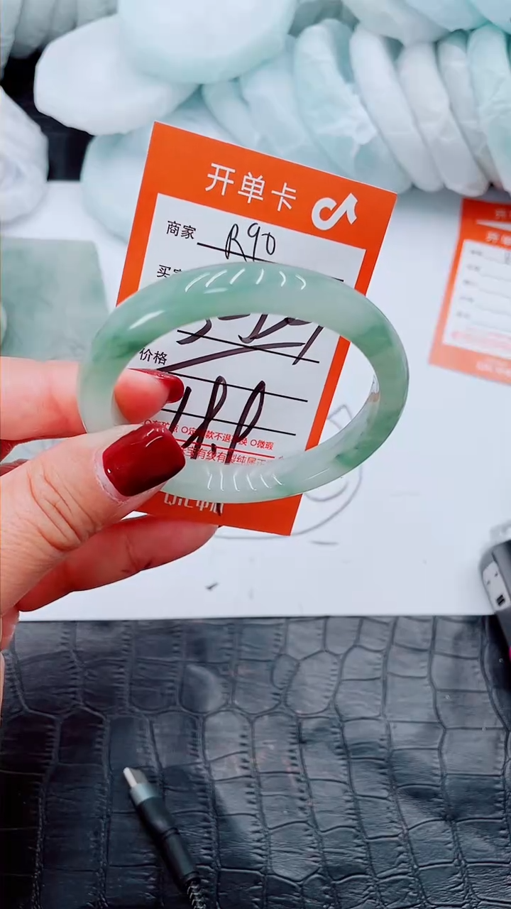 【闪购商品】石英质玉手镯未镶嵌R90-52/53/54