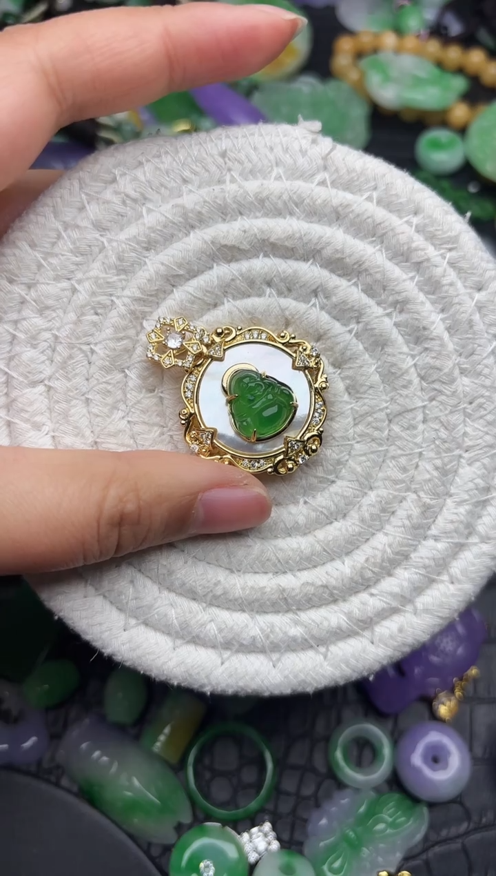 颈饰未镶嵌翡翠缅甸翡翠吊坠