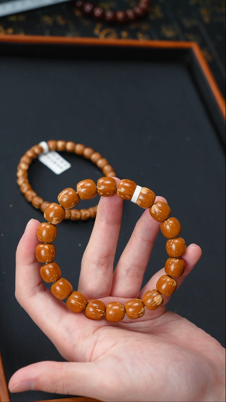 紫金鼠手串实心老型12    266