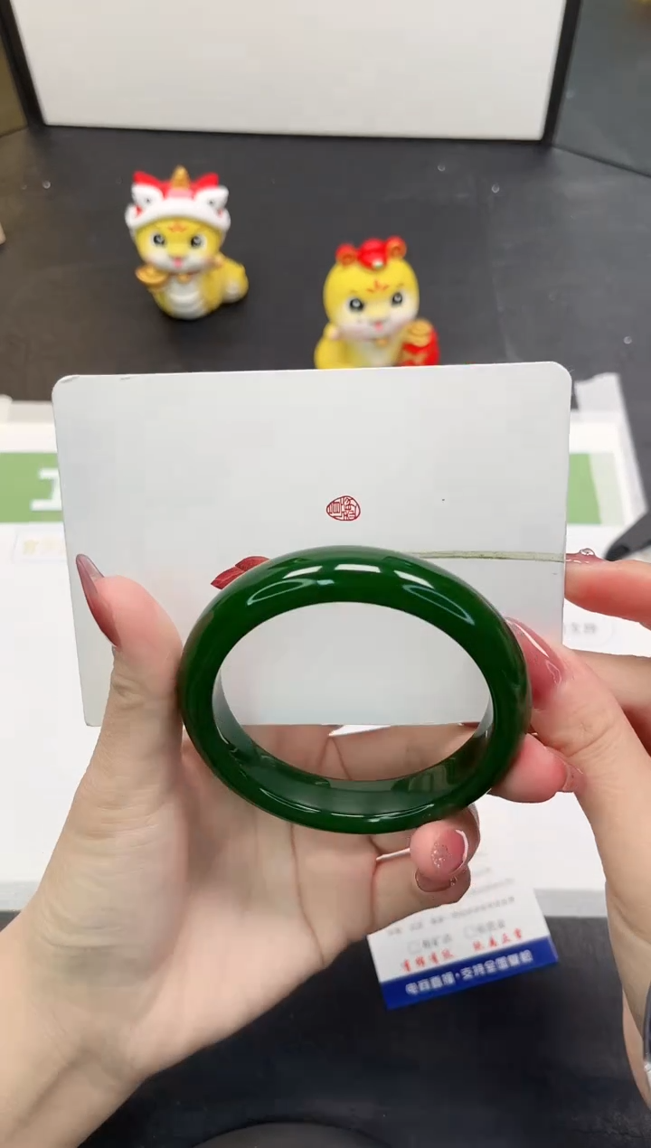 【闪购商品】石英质玉手镯未镶嵌69-59.7