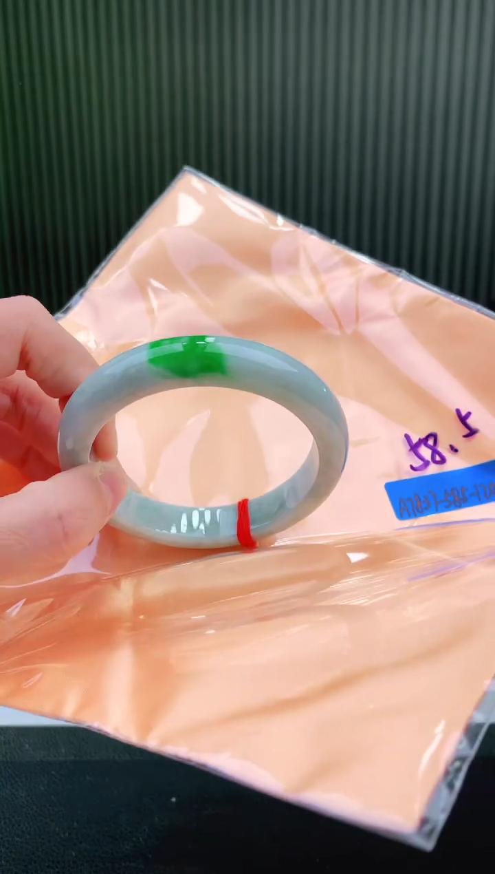 未镶嵌手镯翡翠58+