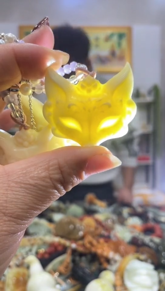 未镶嵌蛇纹石玉吊坠多样性发货发其中一件