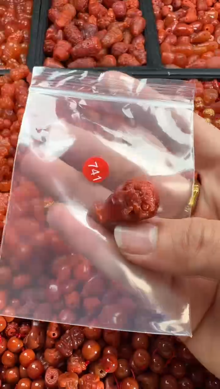 【闪购商品】南红玛瑙颈饰未镶嵌1