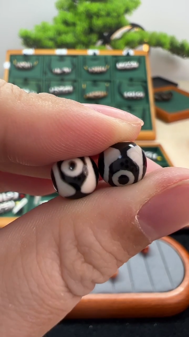 玛瑙/玉髓（覆膜）颈饰未镶嵌19.（微瑕随机发货）