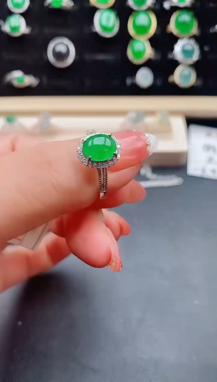 【闪购商品】翡翠戒指银S925镶嵌08008
