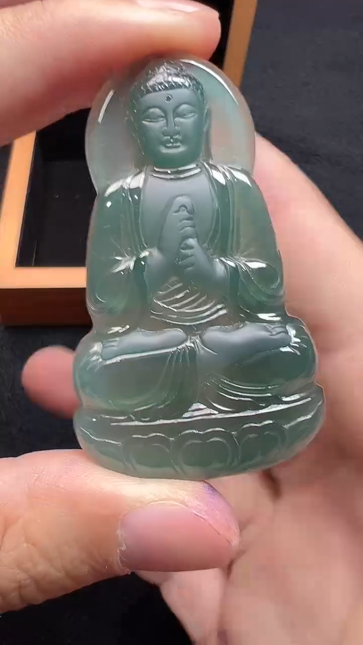 翡翠未镶嵌颈饰6831天然翡翠佛牌带绳多样性发一