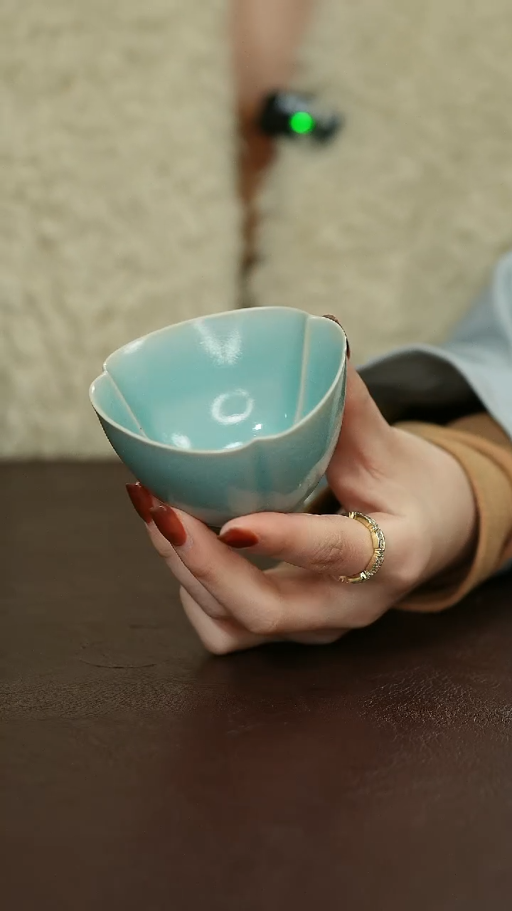 摆件瓷汝宋汝瓷原矿釉 三角杯