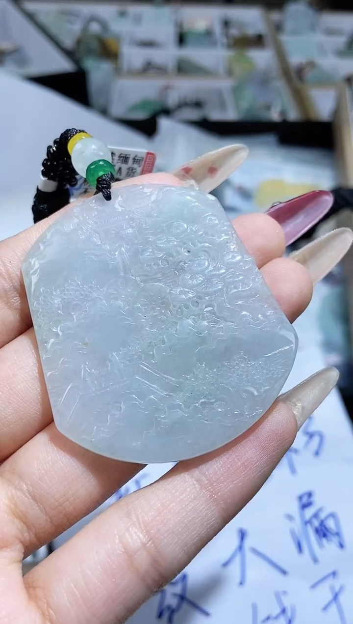 【闪购商品】翡翠颈饰未镶嵌天然缅甸翡翠A货未镶嵌