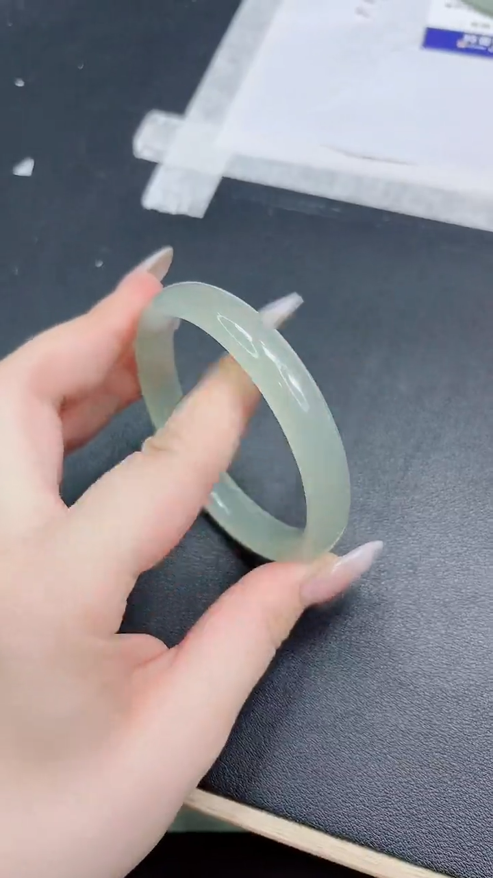 石英质玉手镯未镶嵌135-56