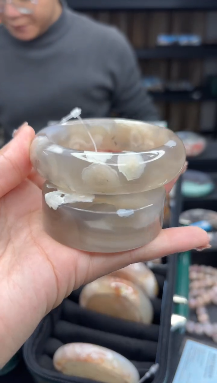 【闪购商品】石英质玉手镯未镶嵌424（59圈赠送镯心）