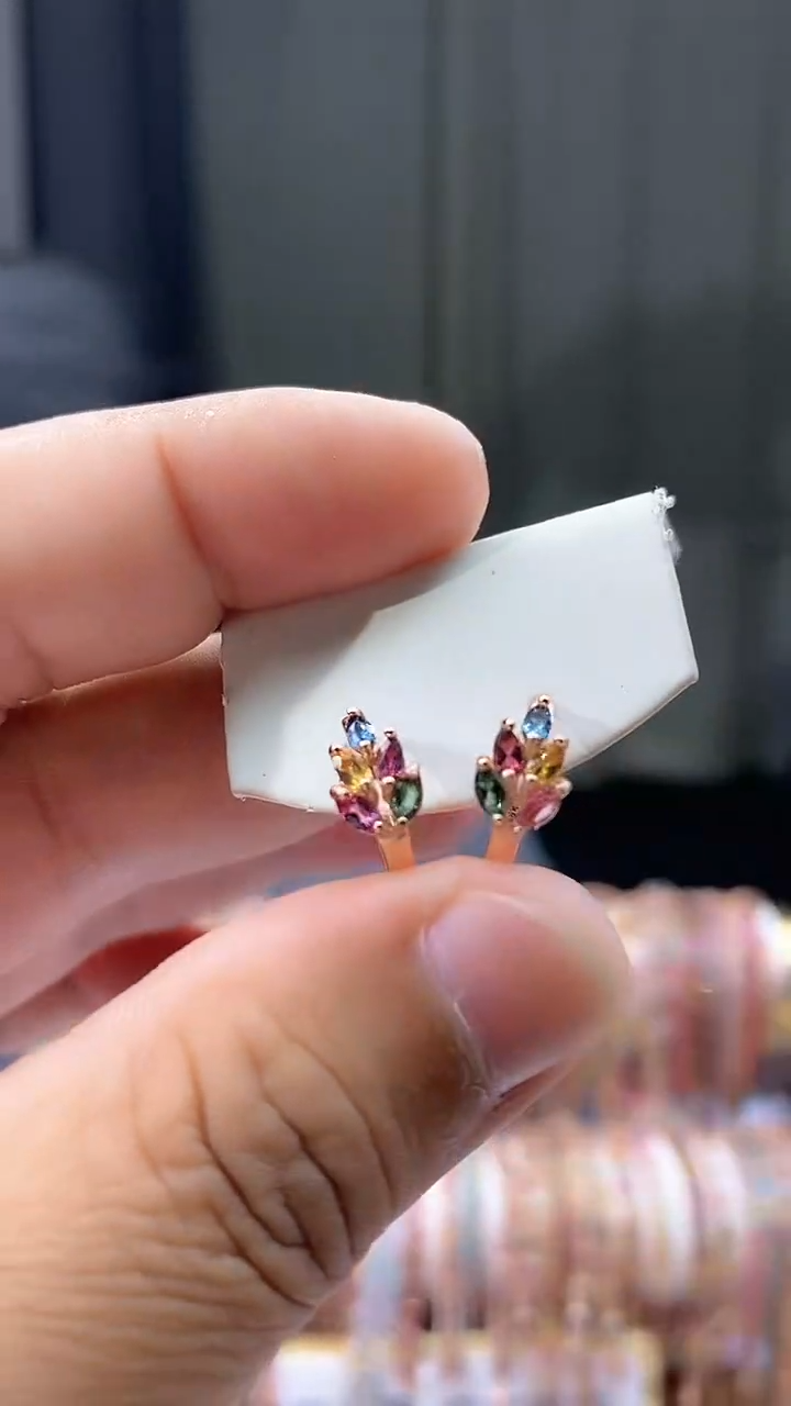 【闪购商品】碧玺耳扣银S925镶嵌535435435354354