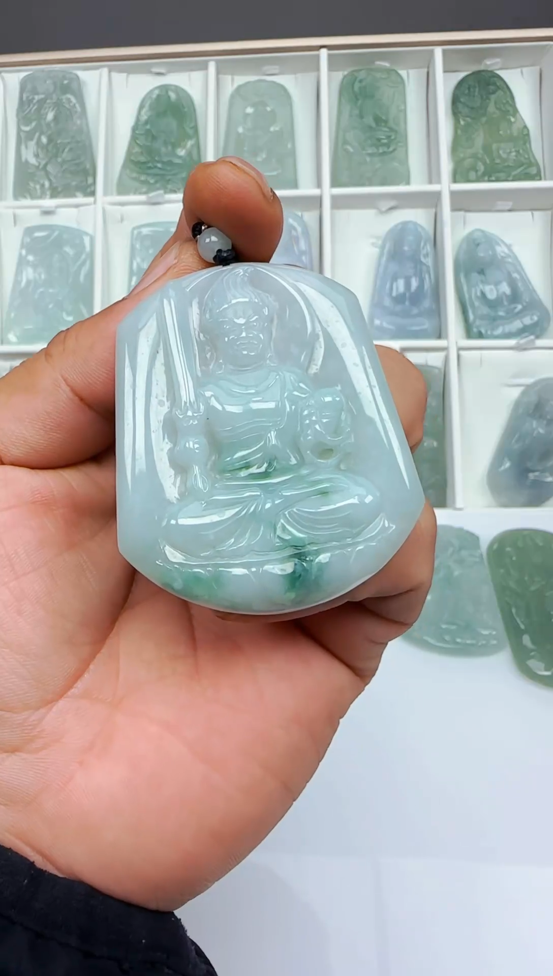 【闪购商品】翡翠颈饰未镶嵌天然A货翡翠