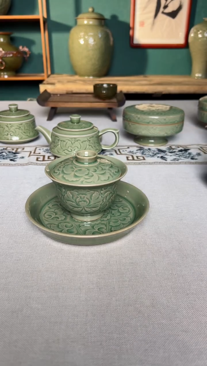 【闪购商品】其他秘色牡丹宋式元宝盖碗小矿点