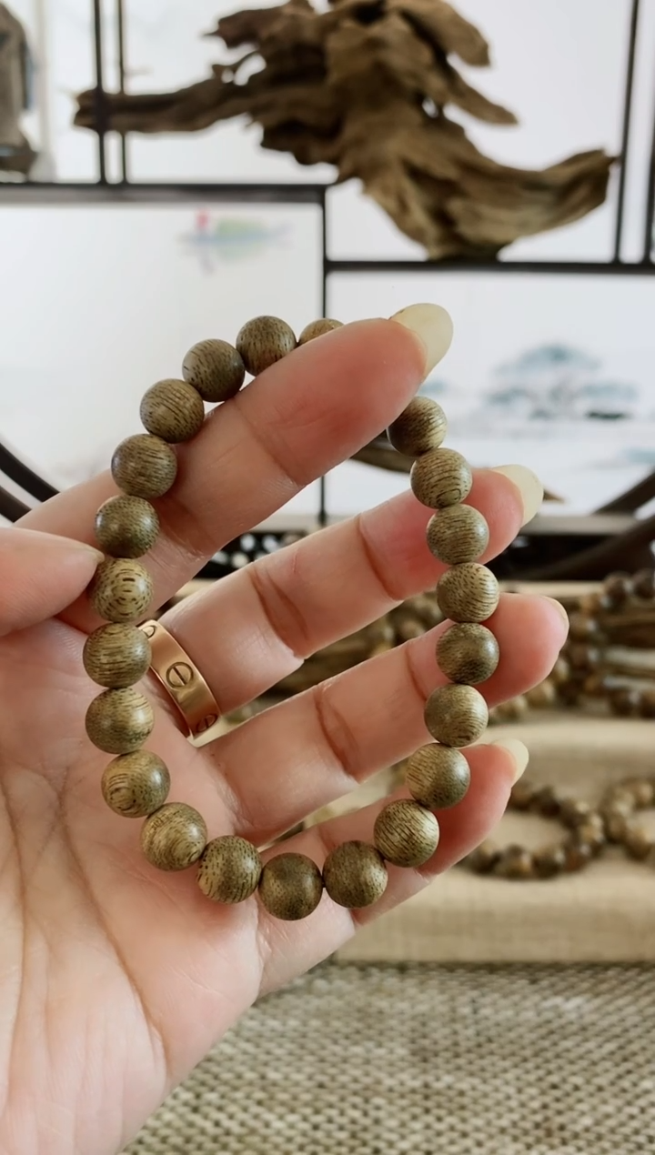 沉香手串越南万野老料8+MM单圈