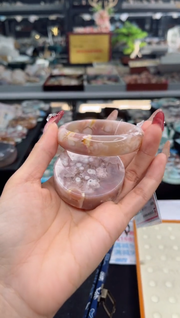 【闪购商品】石英质玉手镯未镶嵌54圈口（赠品镯心）3572093