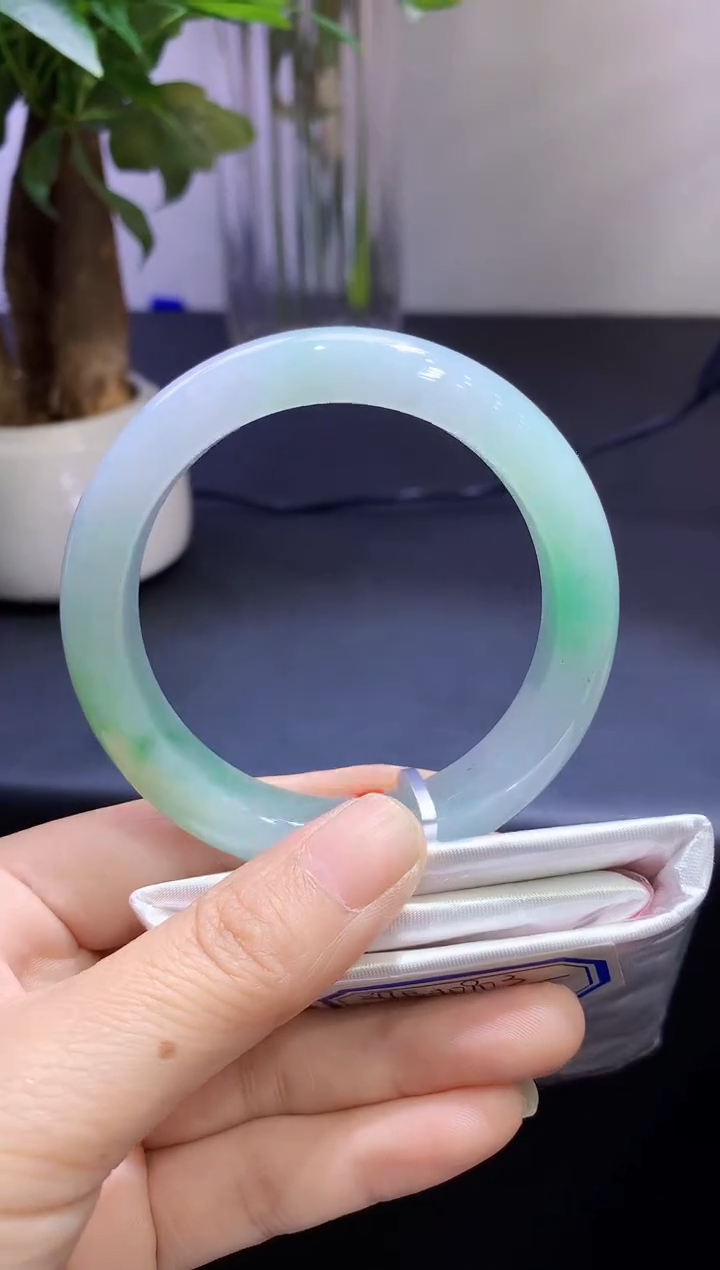 未镶嵌手镯翡翠强推款！翡翠手镯圈口57.7-t14 