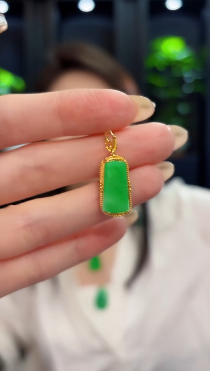 翡翠未镶嵌颈饰缅料A货/多样性发货/一件