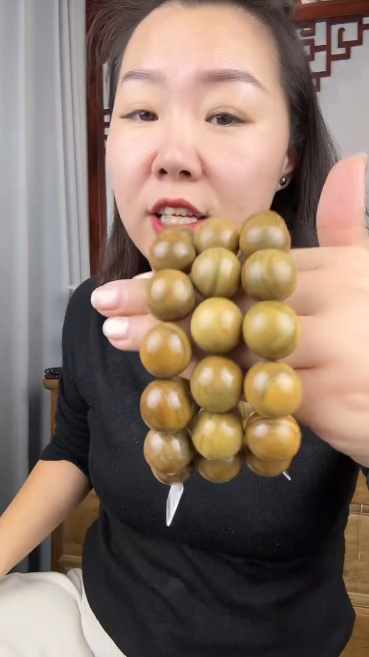 维腊木（绿檀）阿根廷绿檀卡1.8单圈手串
