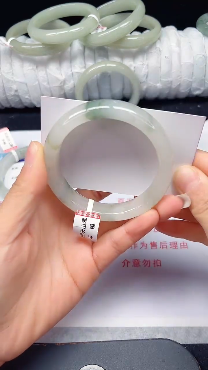 未镶嵌手镯石英质玉37-56/57