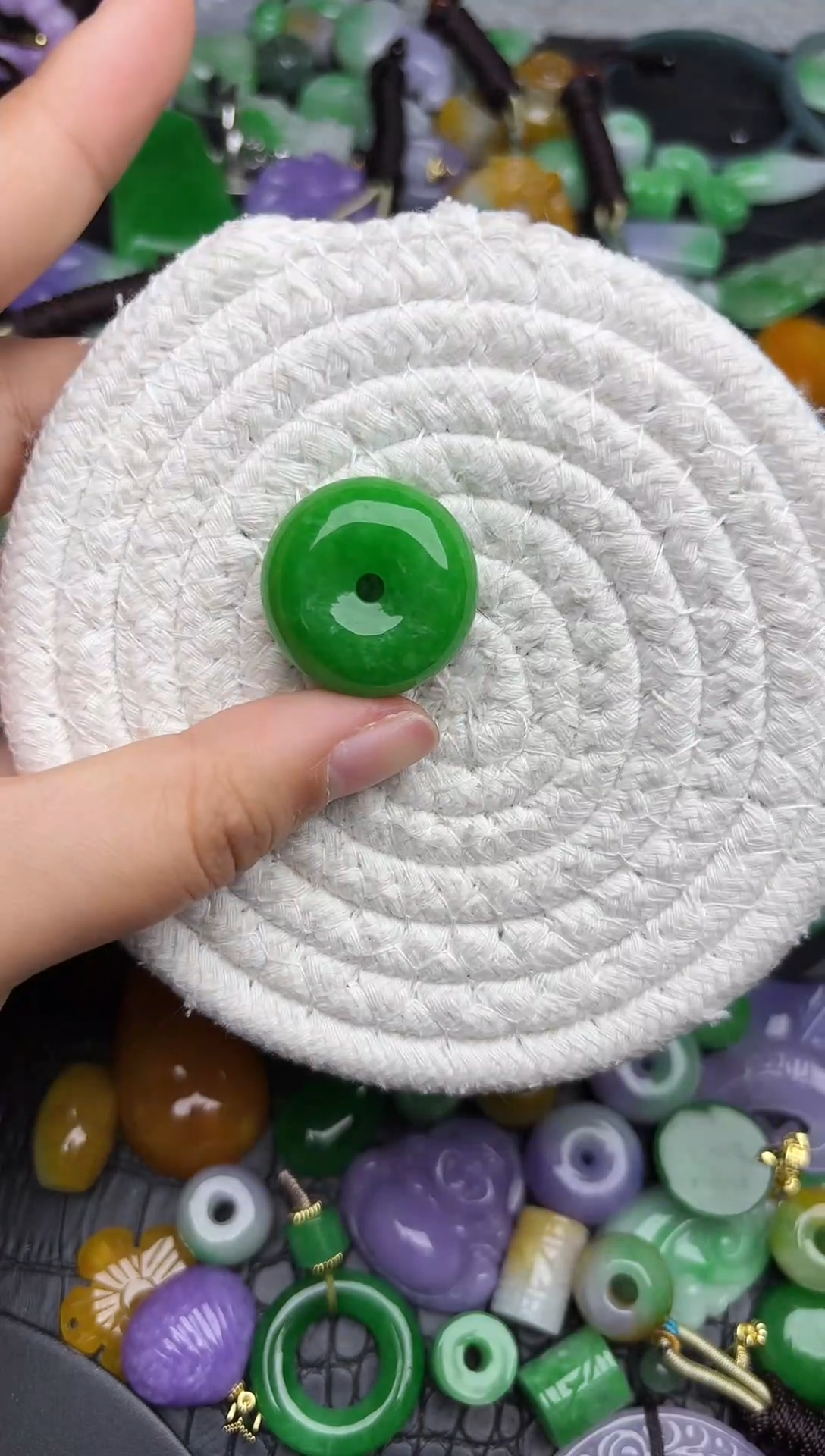 颈饰未镶嵌翡翠缅甸翡翠吊坠