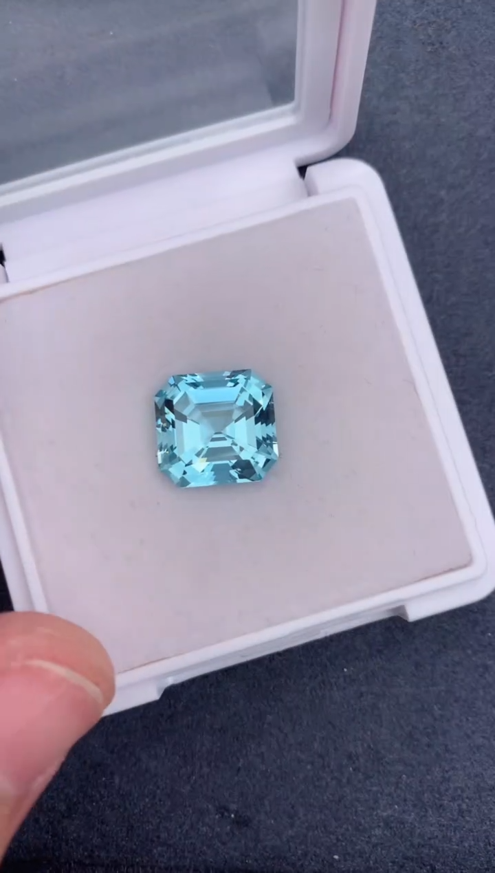 【闪购商品】海蓝宝石裸石未镶嵌10.9ct 海蓝宝石
