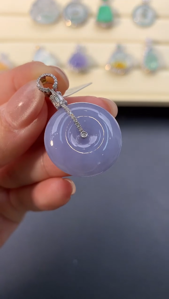 【闪购商品】翡翠颈饰18K金镶嵌X61     