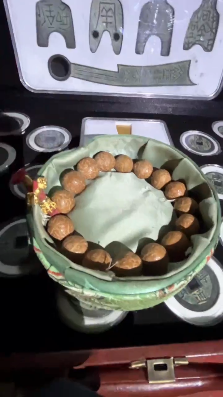 【闪购商品】滴血莲花菩提手串1