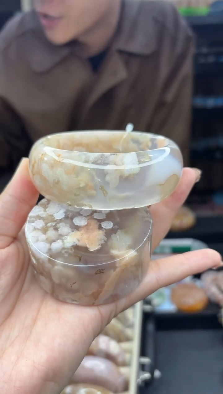 【闪购商品】石英质玉手镯未镶嵌816（65圈赠送镯心）