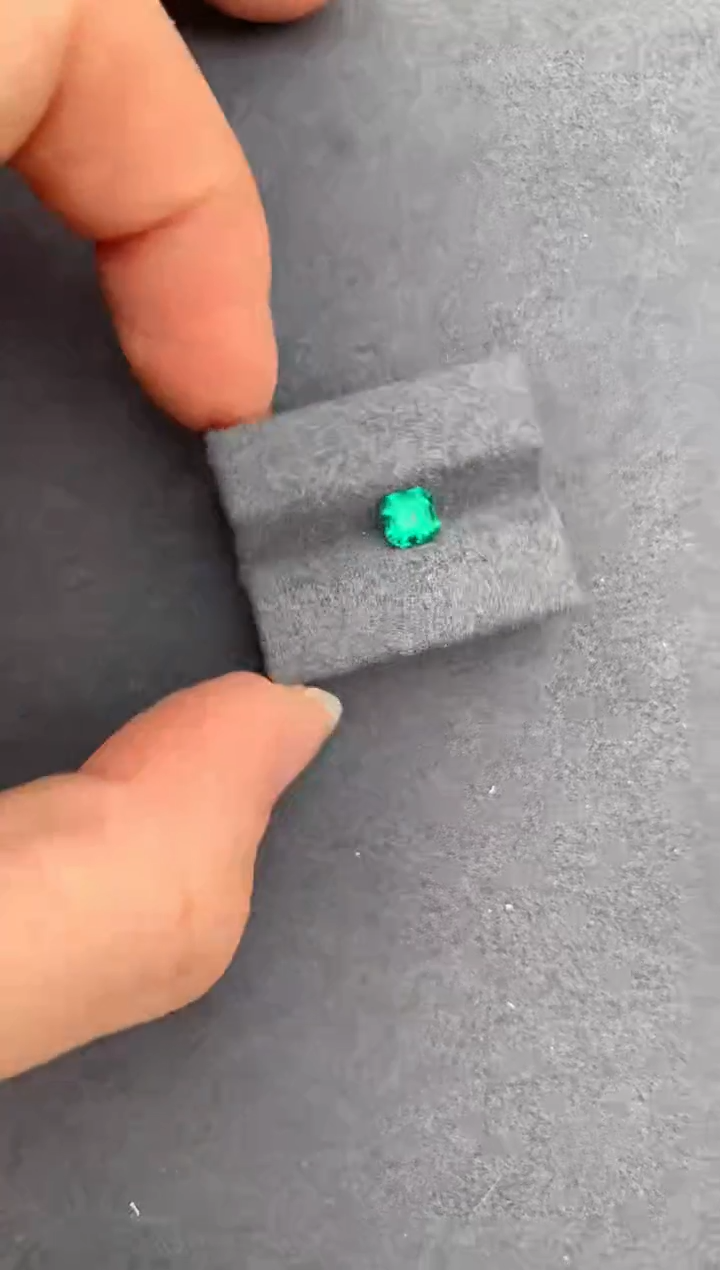 【闪购商品】祖母绿裸石未镶嵌61分祖母绿