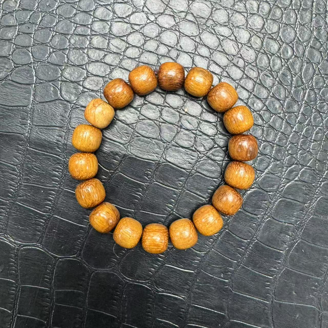 A222越南留疤文玩手串12mm