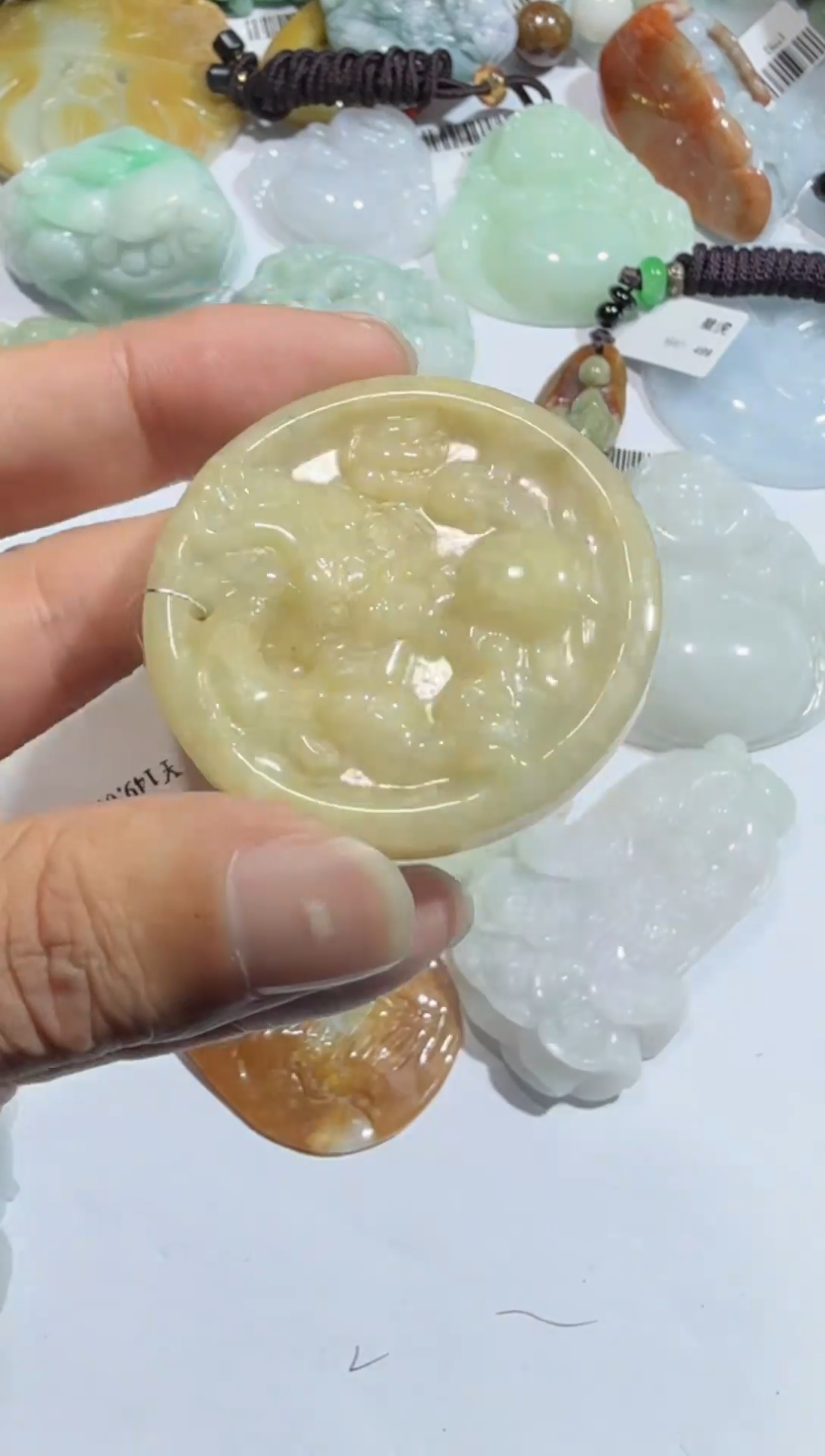 【闪购商品】翡翠颈饰未镶嵌00001328