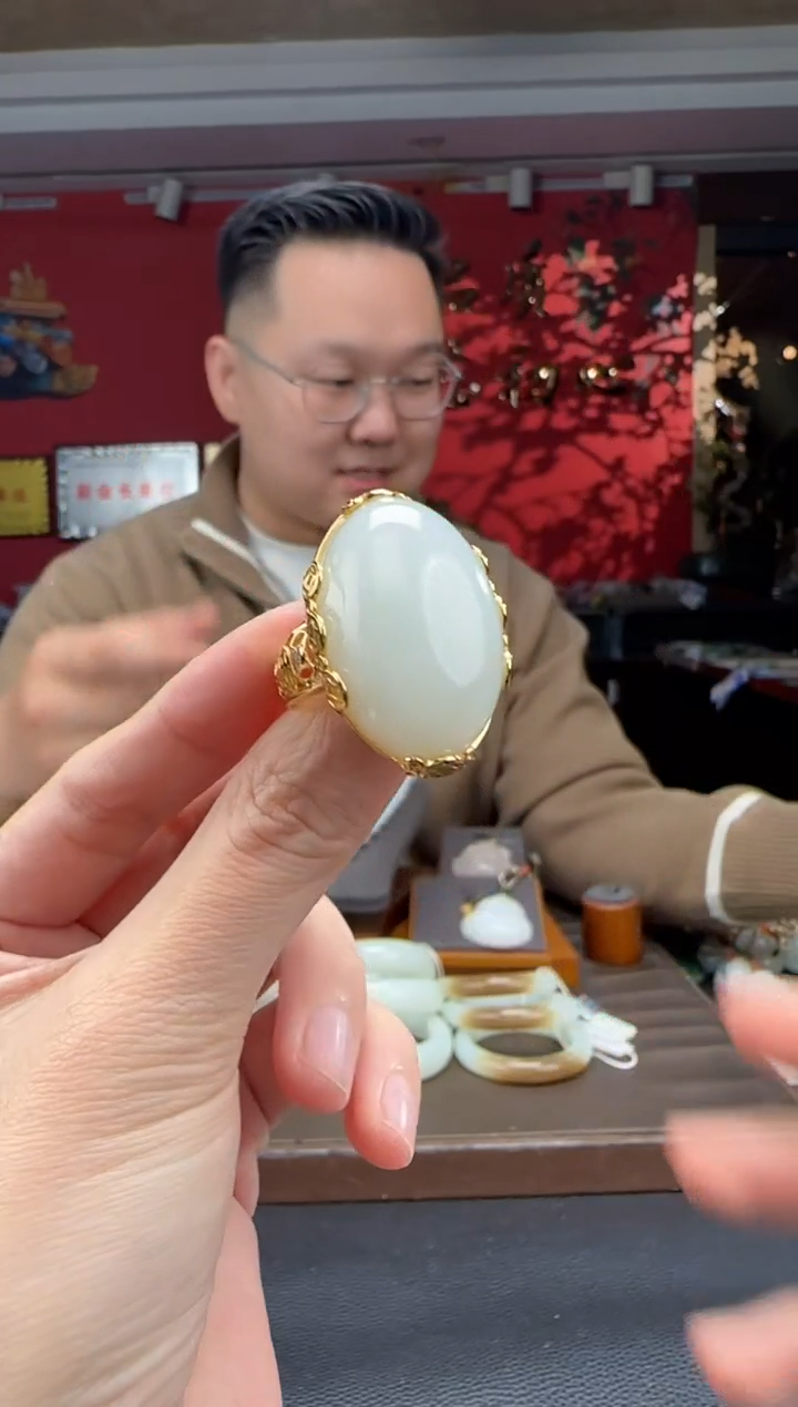 未镶嵌戒指和田玉白玉大戒指