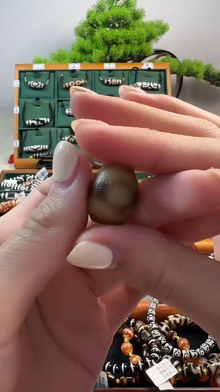玛瑙/玉髓（覆膜）颈饰未镶嵌45（微瑕随机发货）