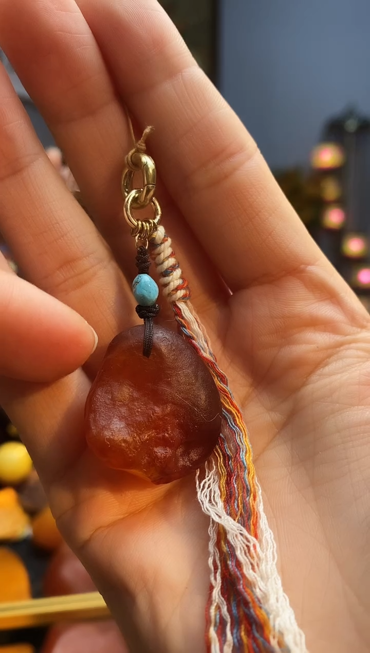 琥珀颈饰未镶嵌挂件