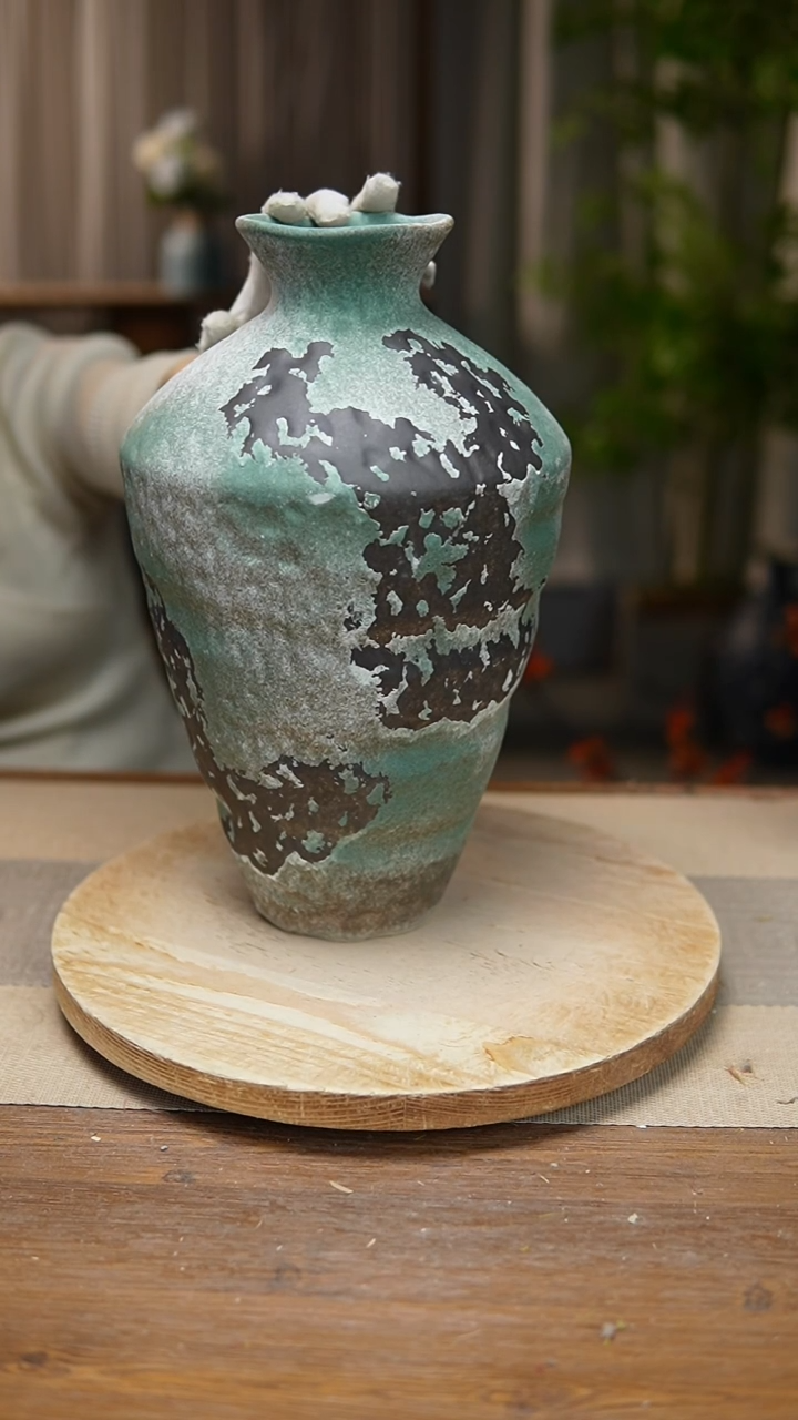 【闪购商品】陶瓷  花器诧寂复古绿高脚