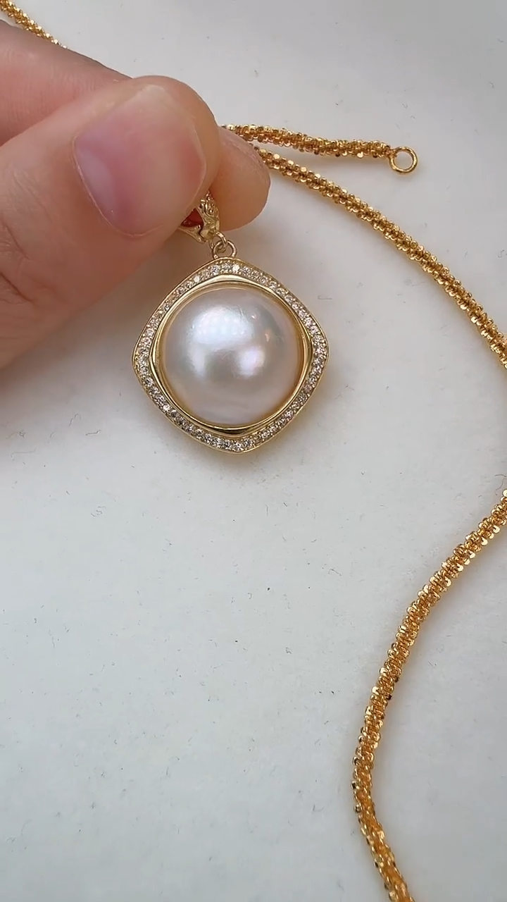 未镶嵌颈饰拼合珍珠（马贝珠）金色四方