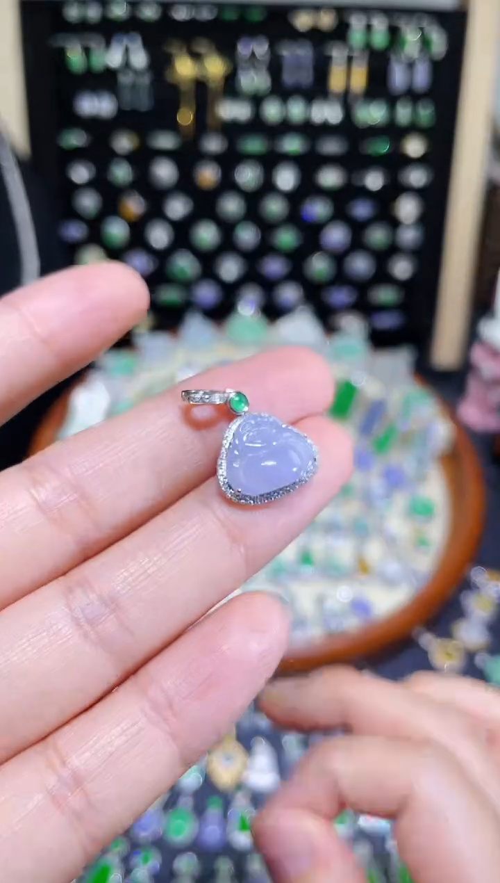 颈饰18K金镶嵌翡翠高冰胶粉紫佛公吊坠