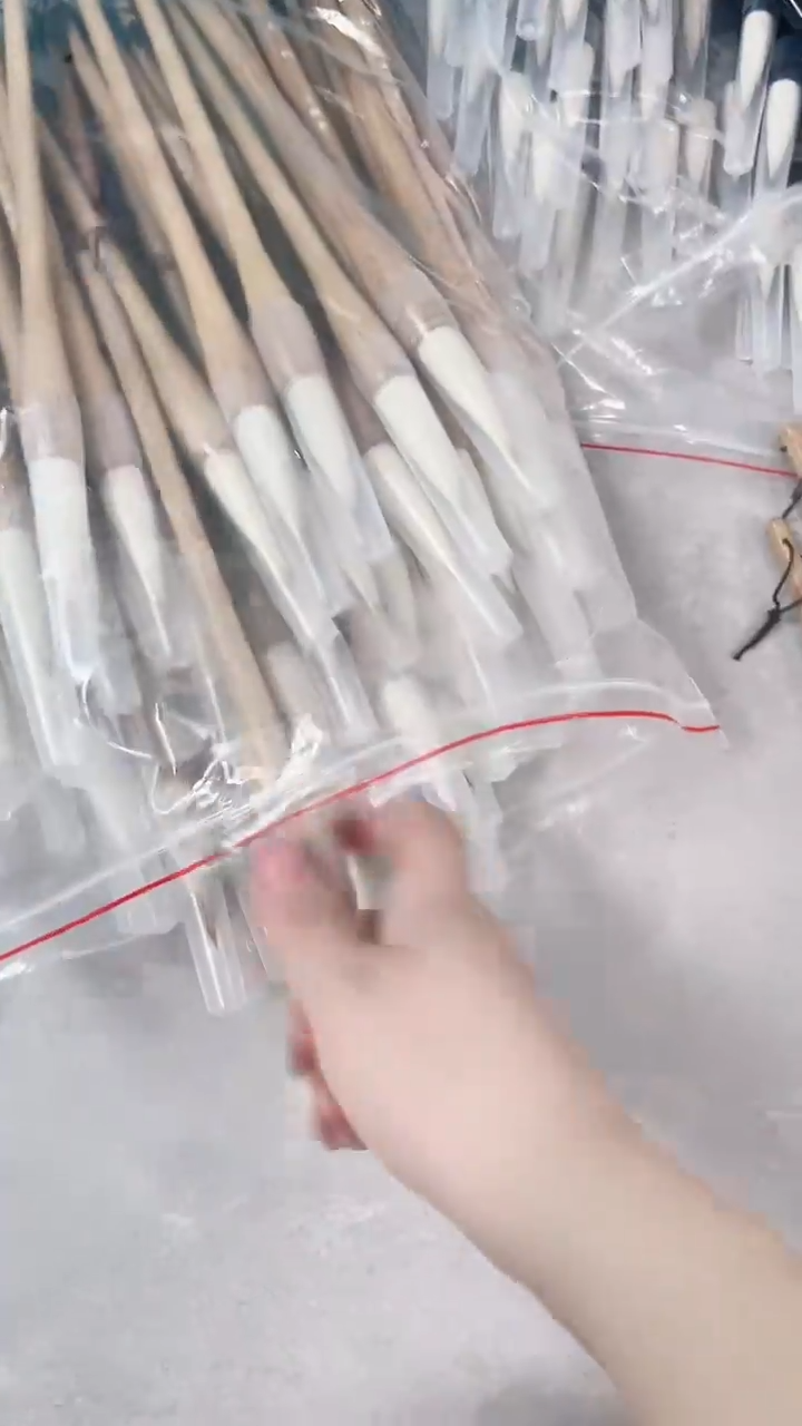 出锋5.5的33.9元3支