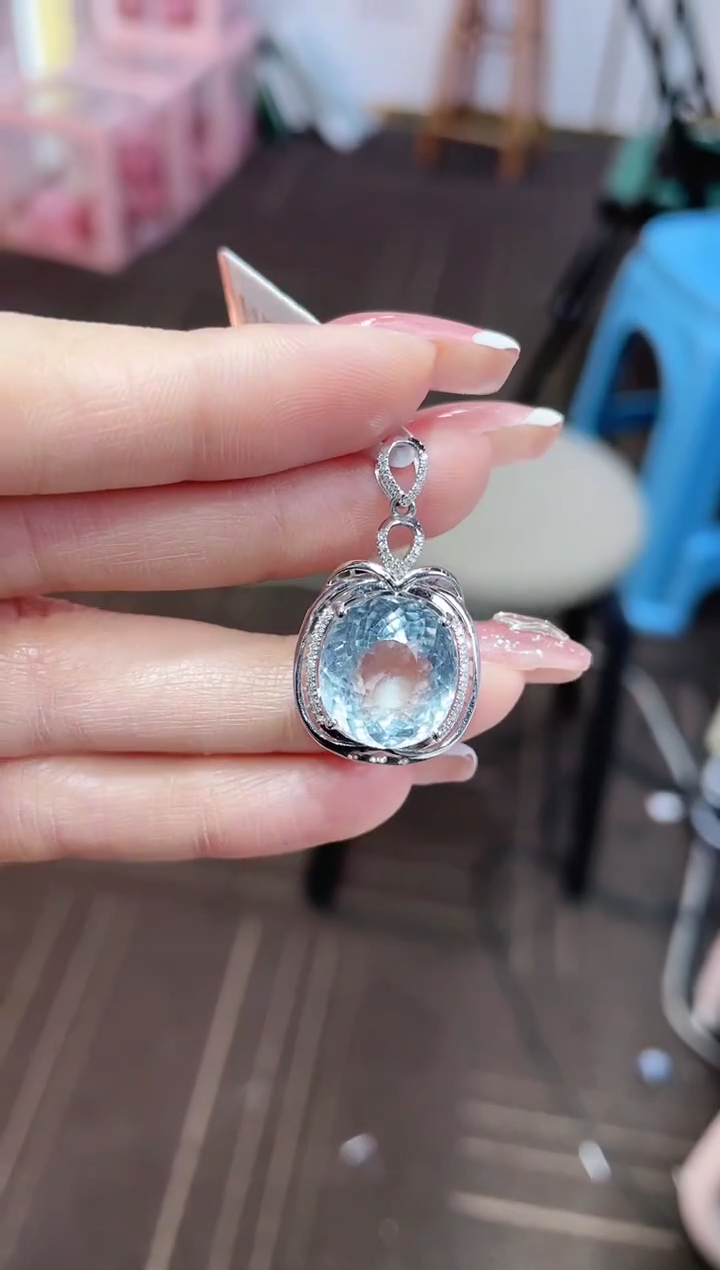 【闪购商品】海蓝宝石吊坠(不含链)18K金镶嵌·