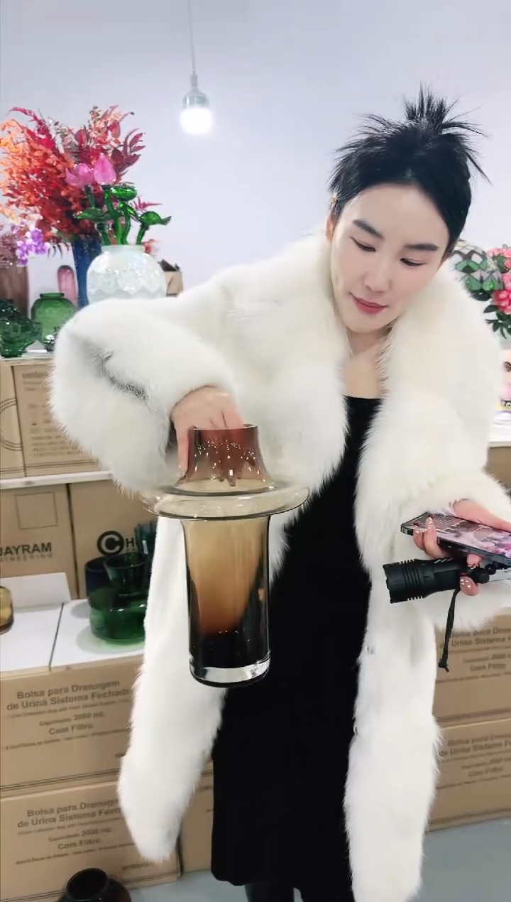 【闪购商品】无铅玻璃UU外贸花瓶微瑕-LWNM