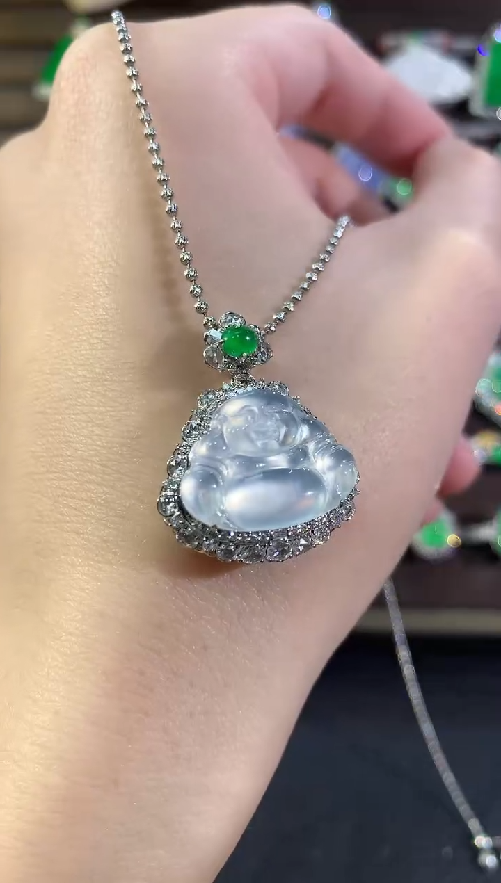 吊坠(不含链)18K金镶嵌翡翠冬日珠宝E118