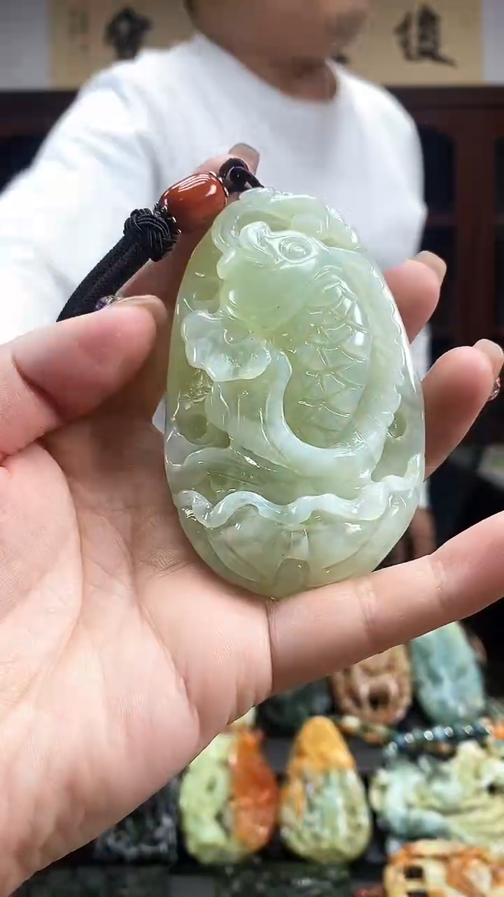 【闪购商品】蛇纹石玉手把未镶嵌·