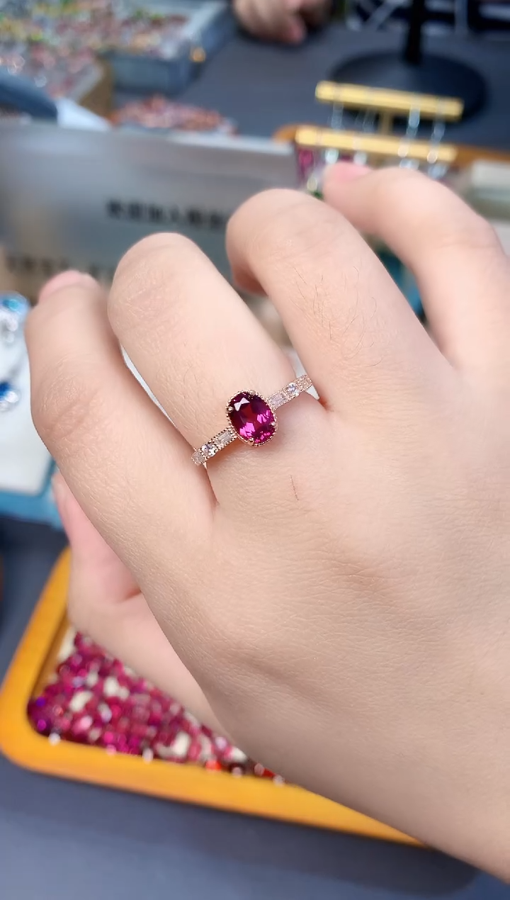 【闪购商品】石榴石戒指银S925镶嵌天然镁铝