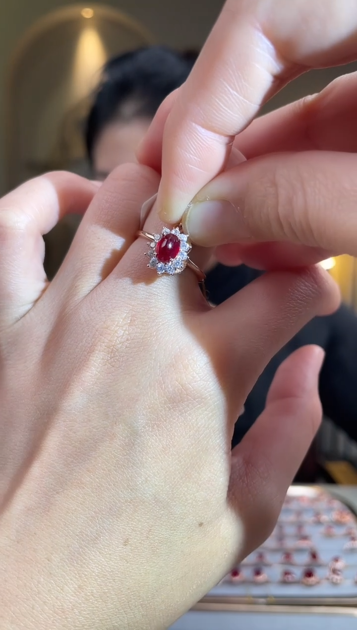 银S925镶嵌手饰红宝石手饰