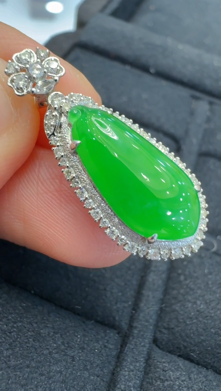 【闪购商品】翡翠吊坠(不含链)18K金镶嵌多样性团购发一件