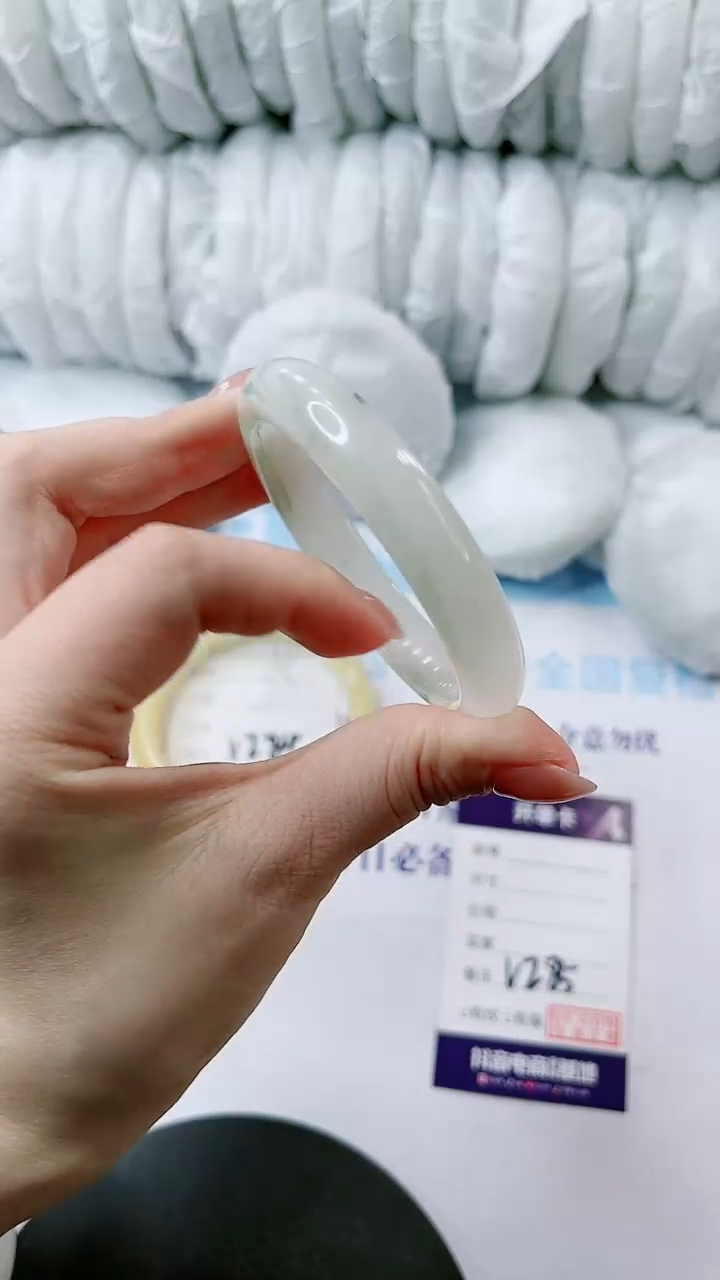 【闪购商品】石英质玉手镯未镶嵌多样性发货V285