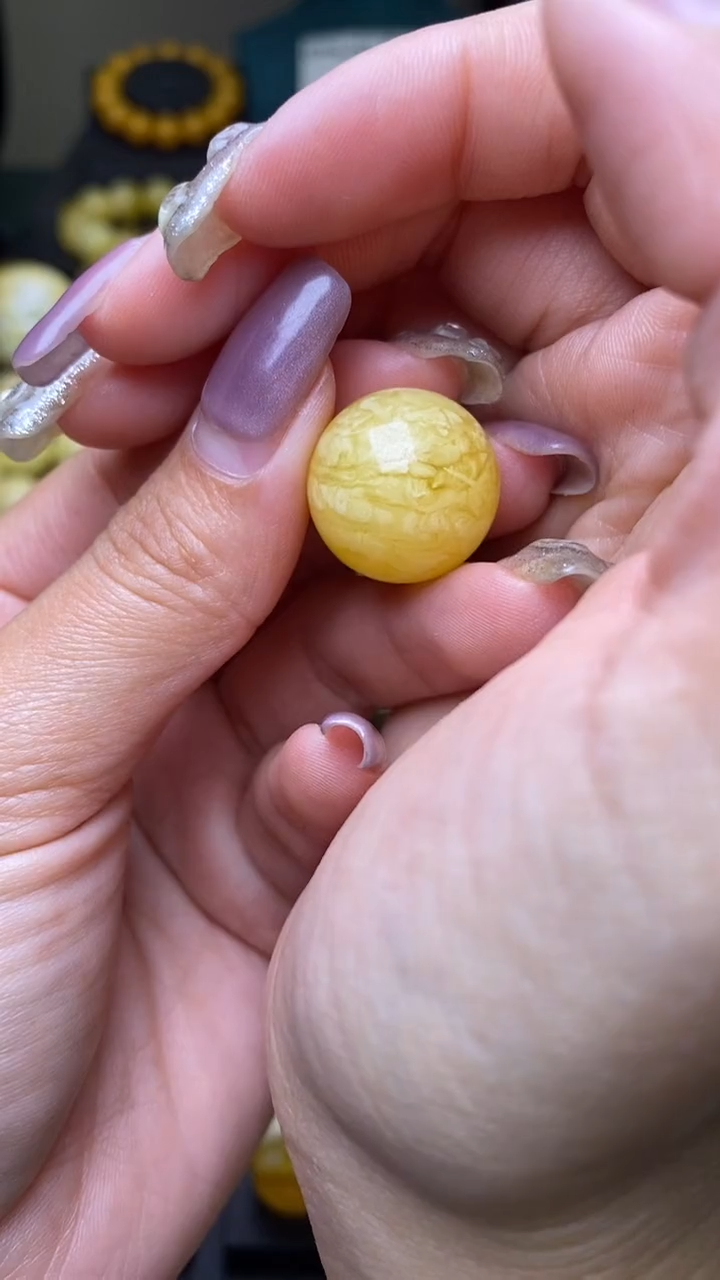 【闪购商品】琥珀裸石未镶嵌葵. 78
