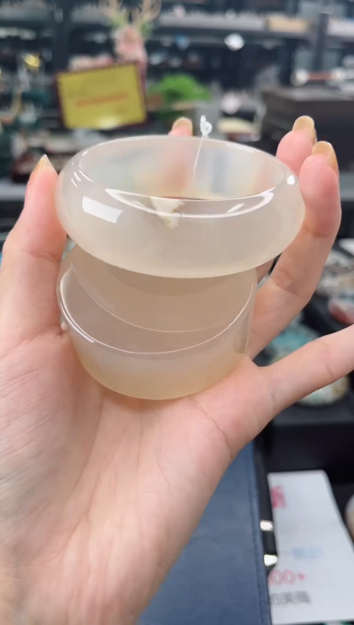 【闪购商品】石英质玉手镯未镶嵌59圈口（赠品镯心）3547547