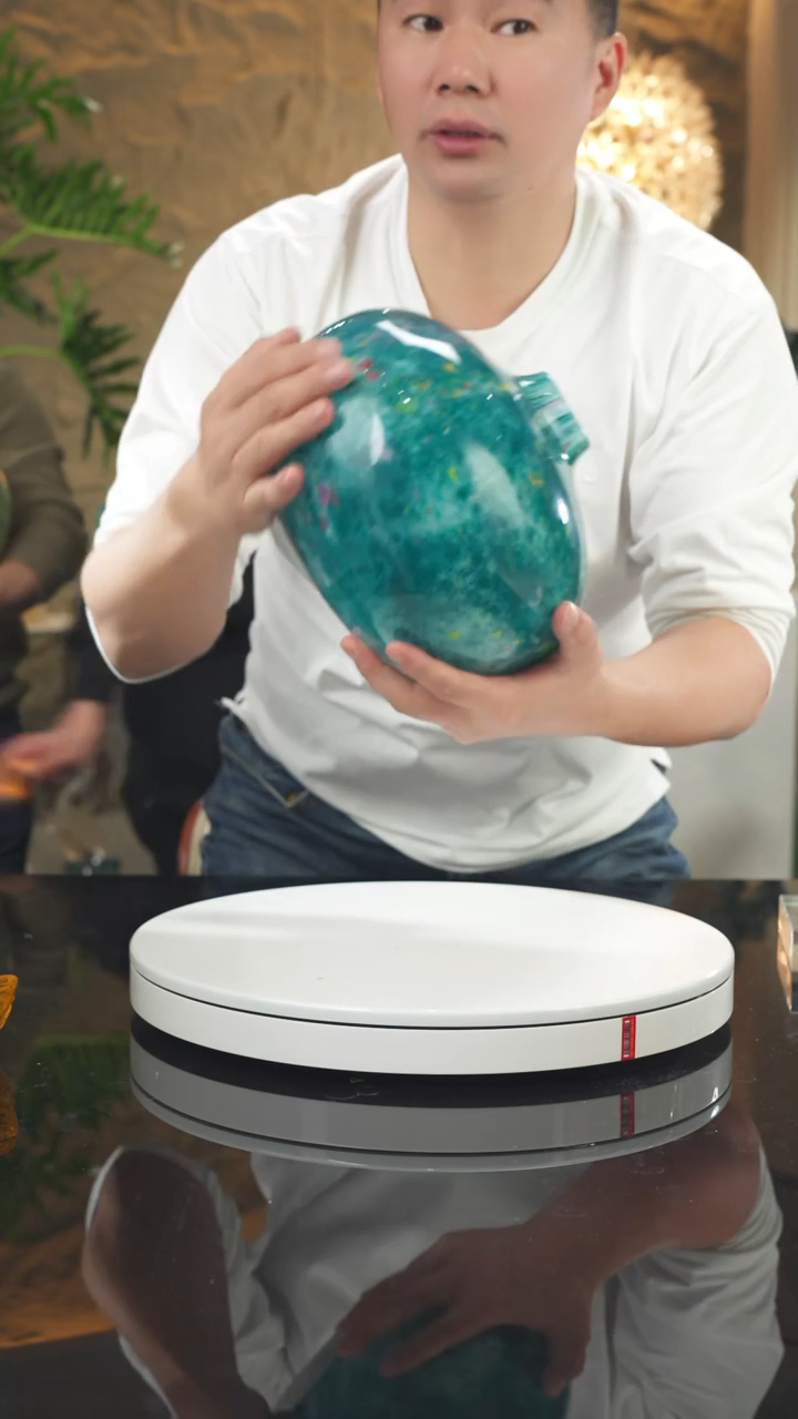 【闪购商品】瓷片福利设计款花瓶